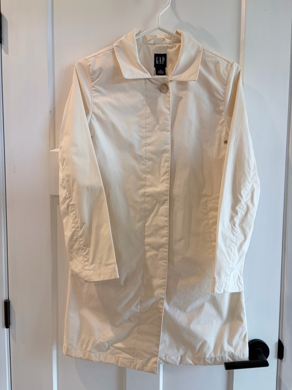 GAP Cream Buttoned Collared Trench Coat